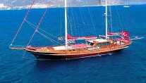 Cobra Queen -  At Anchor